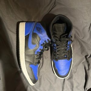Jordan 1 highs royal size 11.5 used